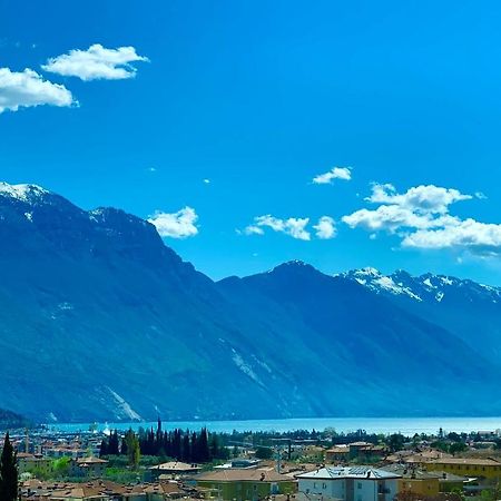 Visioni Lake View Boutique Rooms & Breakfast - Adults Friendly Riva del Garda Exterior foto