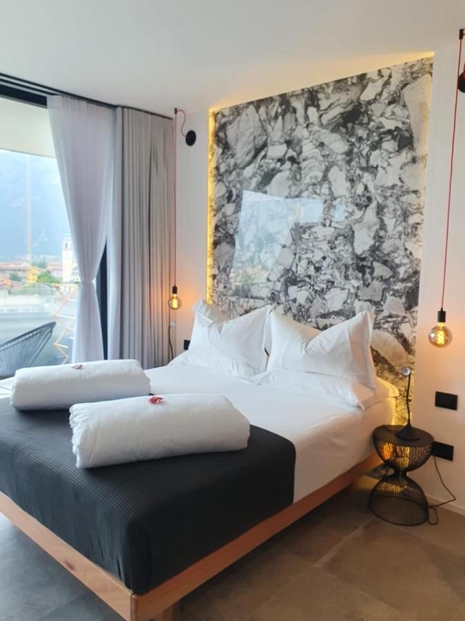 Visioni Lake View Boutique Rooms & Breakfast - Adults Friendly Riva del Garda Exterior foto